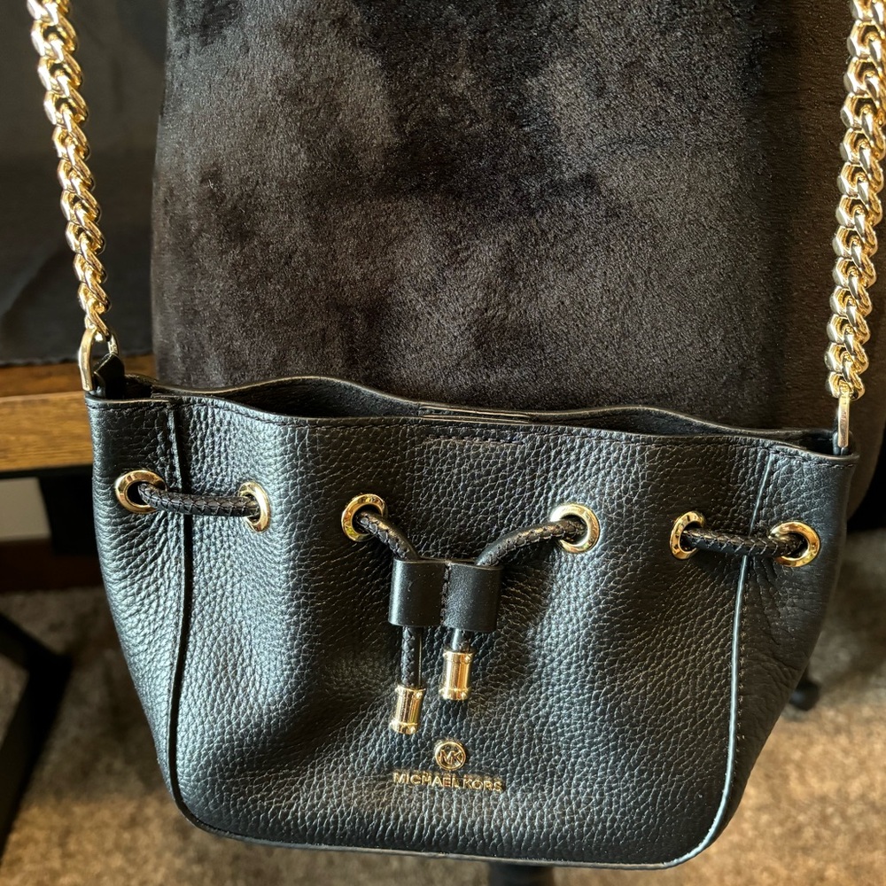 Gently Used Michael Kors Extra Small Phoebe Crossbody Black Priced to sell!